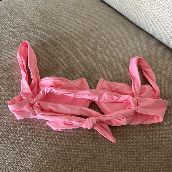 L SPACE CAMELLIA BIKINA TOP - Picture 2 of 4